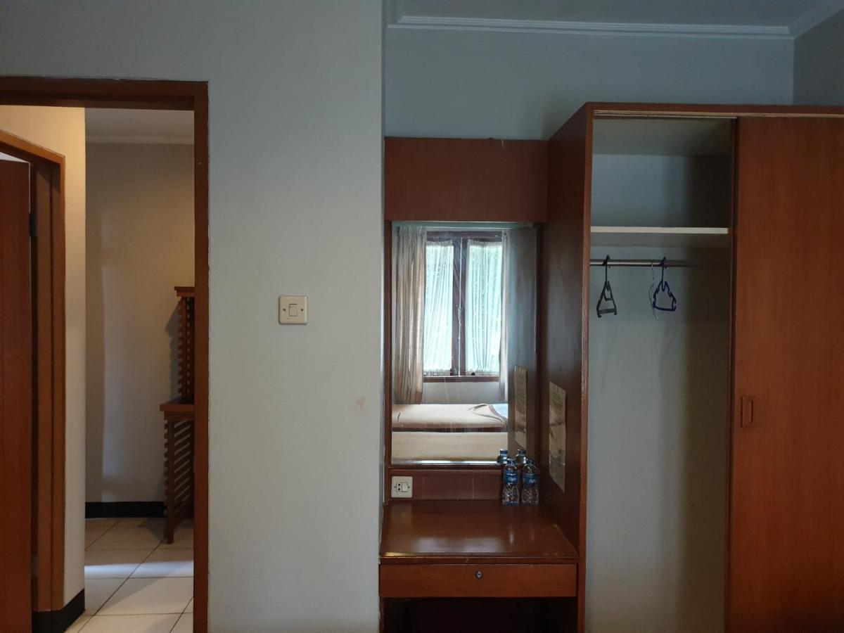 Yehezkiel Hotel Lembang Mitra Reddoorz Eksteriør bilde