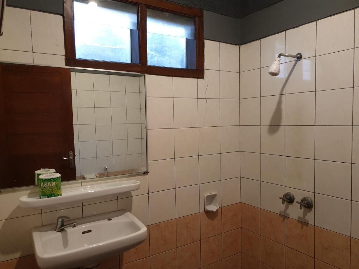 Yehezkiel Hotel Lembang Mitra Reddoorz Eksteriør bilde